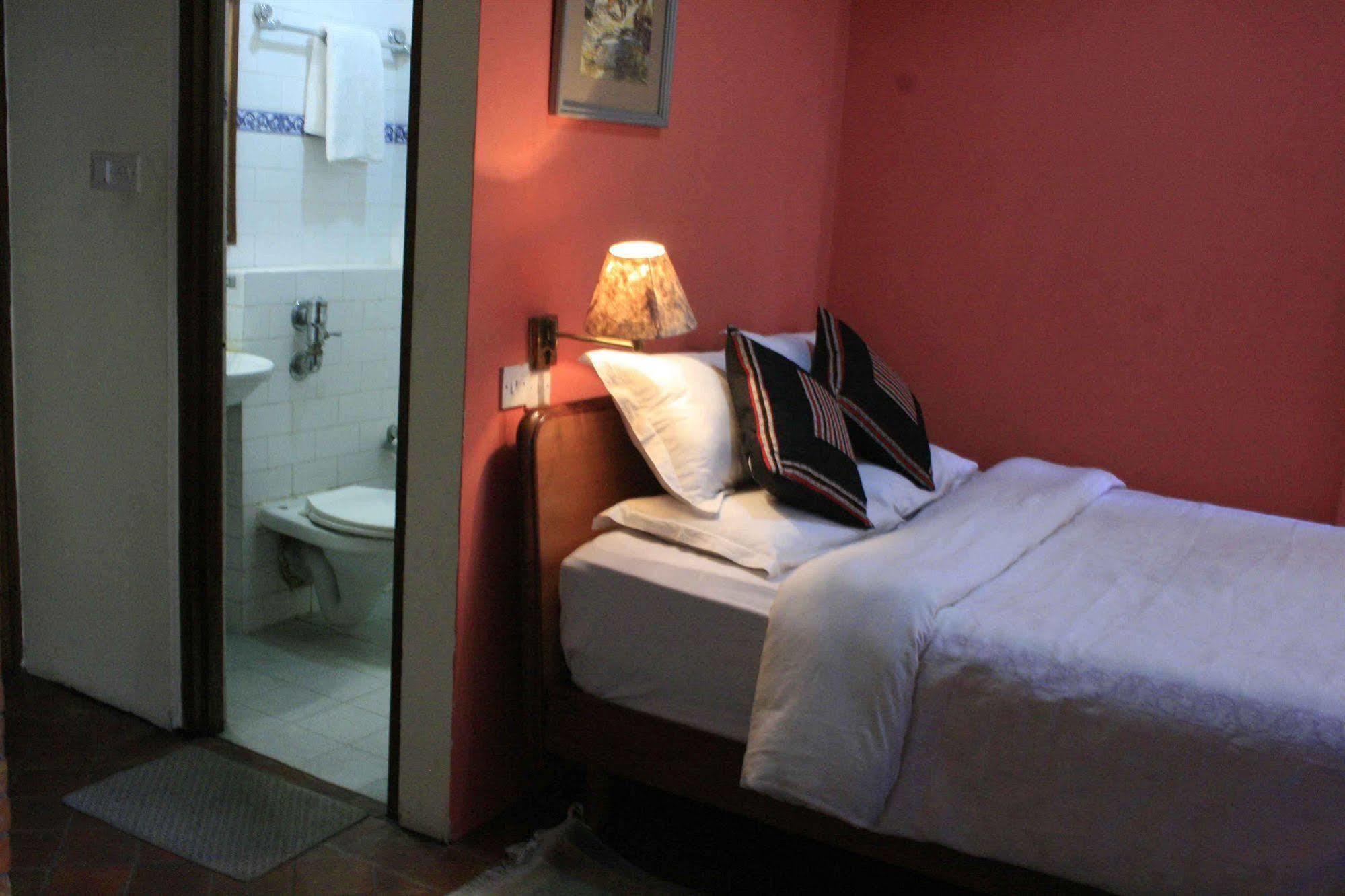 Heritage Home Hotel And Guest House Kathmandu Esterno foto